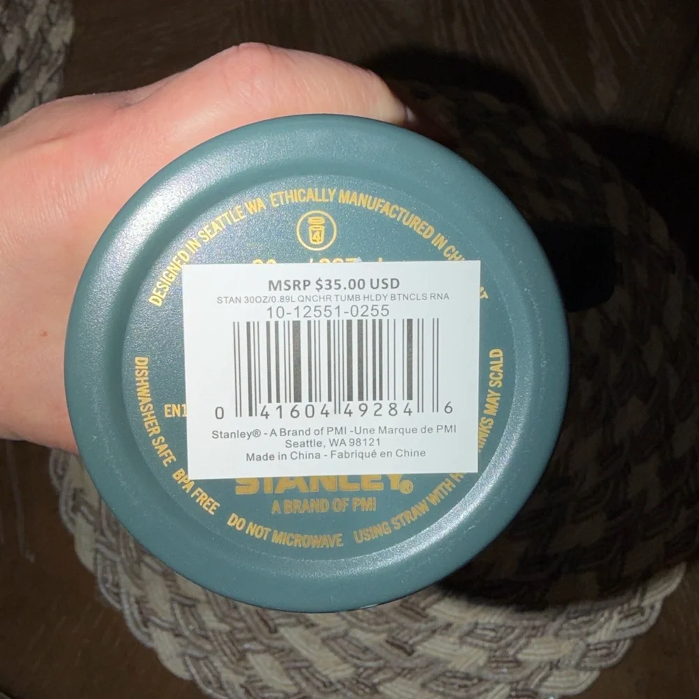 Stanley 30oz holiday botanicals tumbler NWT - Picture 3 of 4